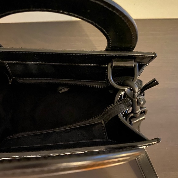 OPENING CEREMONY - Lynx black and white handbag - Picture 6 of 7